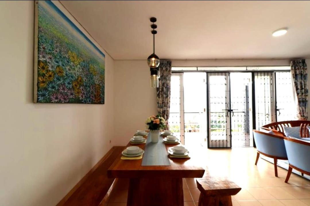 Villa Keluarga Syariah Resor Dago Pakar Bandung - View Bukit Ngoại thất bức ảnh
