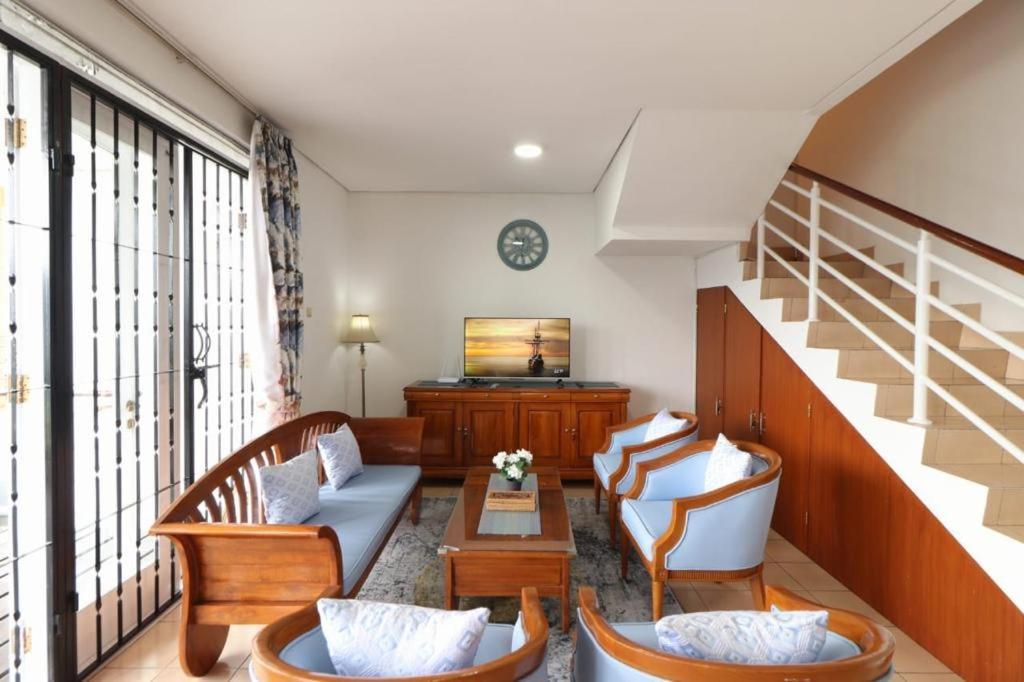 Villa Keluarga Syariah Resor Dago Pakar Bandung - View Bukit Ngoại thất bức ảnh
