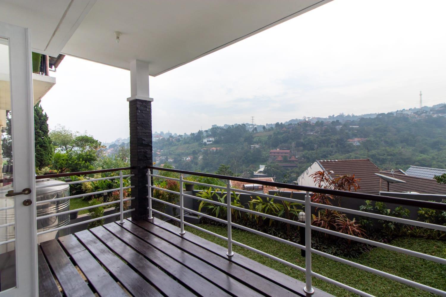 Villa Keluarga Syariah Resor Dago Pakar Bandung - View Bukit Ngoại thất bức ảnh